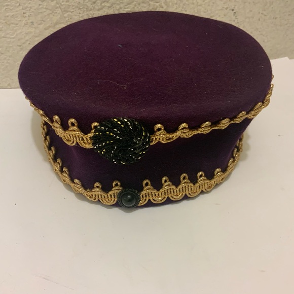 Vintage purple 100%Wool Hat gold accents